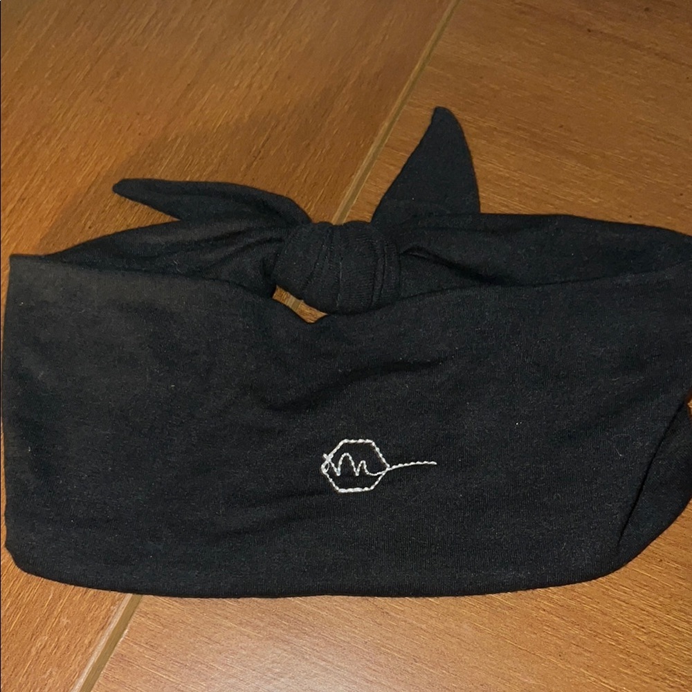 Maven Thread Black Tie Adjustable Headband
